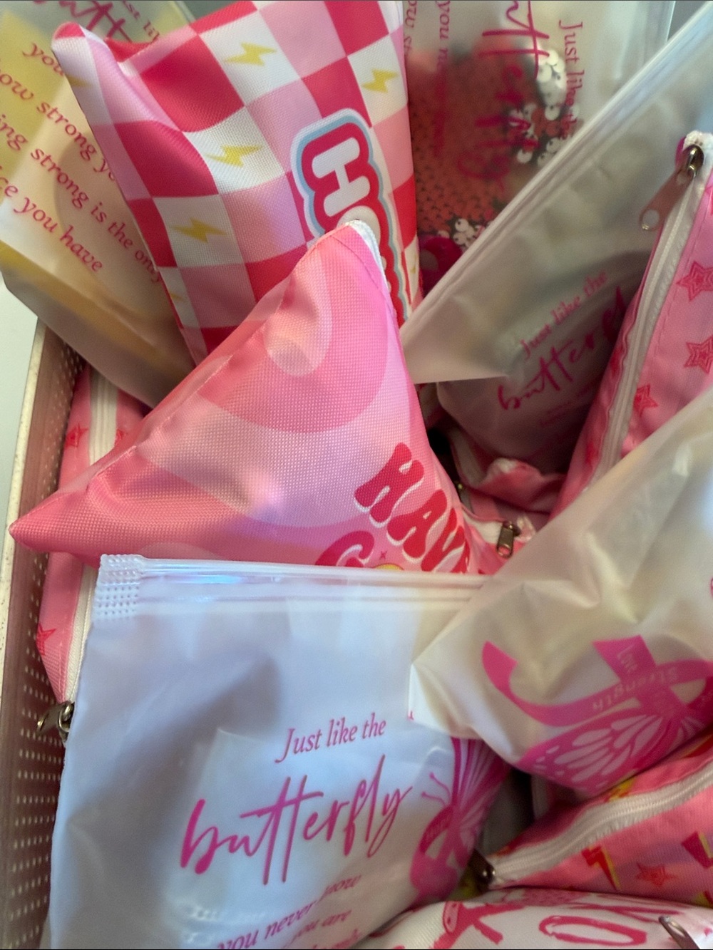 Stuffed Surprise Bags! Jewelry and Accessories ALL BRAND NEW ITEMS - Picture 4 of 4